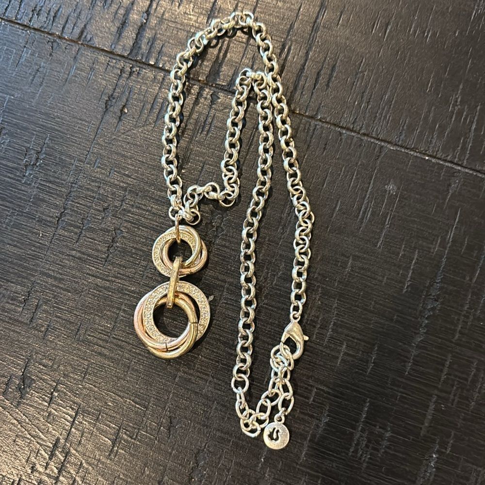 Gloria Vanderbilt Crystal Stone Two Tone Classy Quality  Necklace​